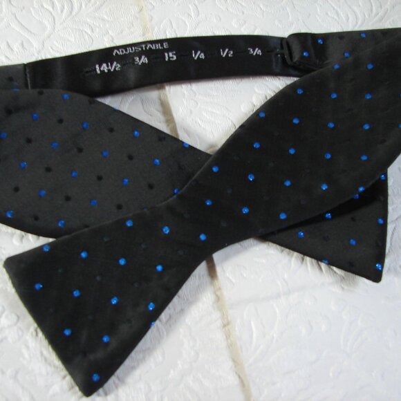 J. Ferrar Adjustable BOWTIE Bow Tie, Black & Blue Polka Dots on Black NWOT - Picture 8 of 8